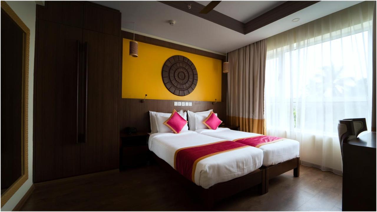 Vivin Luxury Suites Thiruvananthapuram Exterior photo